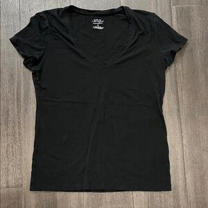 Banana Republic Black V-Neck Short Sleeve Tee